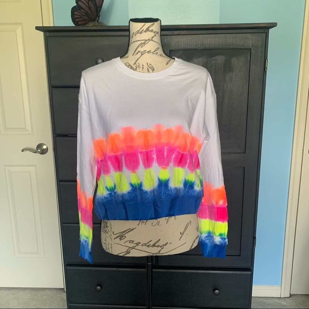 NWT Bloom & Pop Rainbow painted sweatshirt